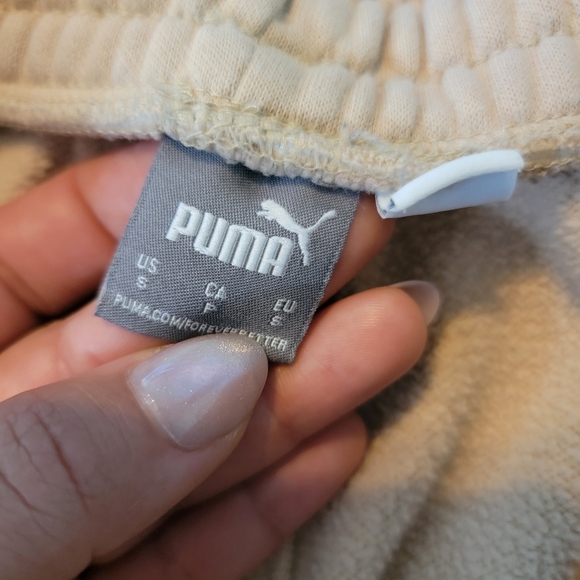 Puma Fleece 7/8 Sweatpants - Picture 2 of 3